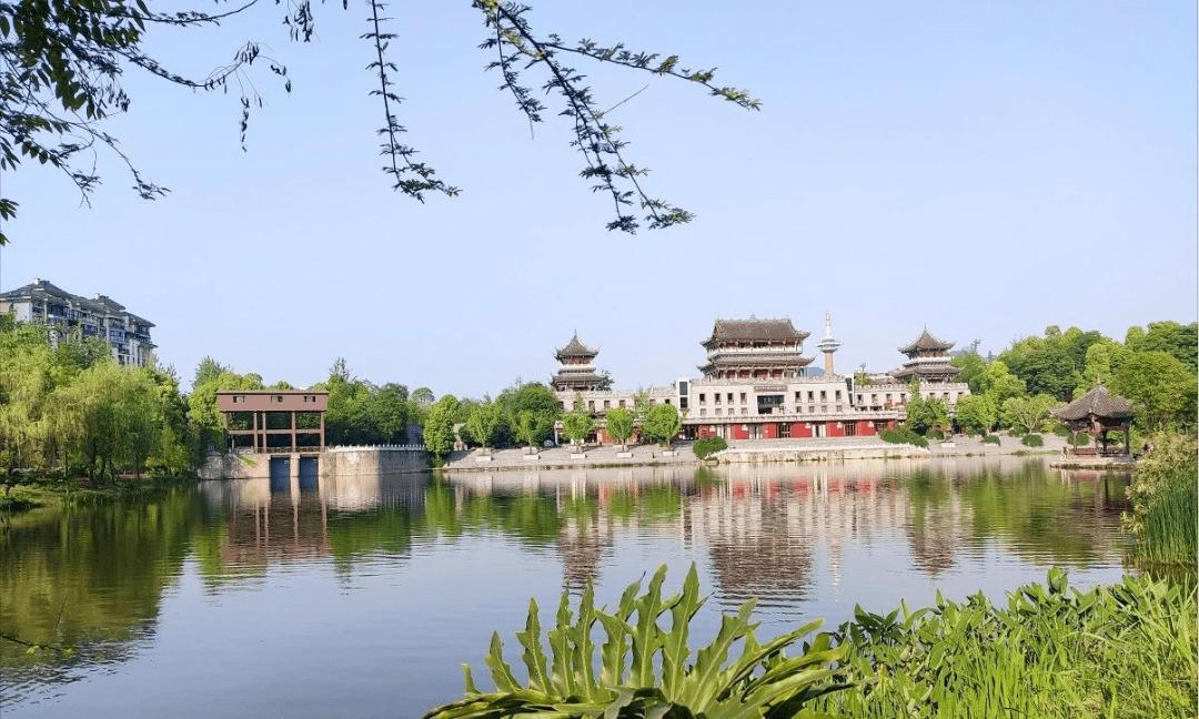 重庆现场教学基地-城市秀湖公园海绵城市